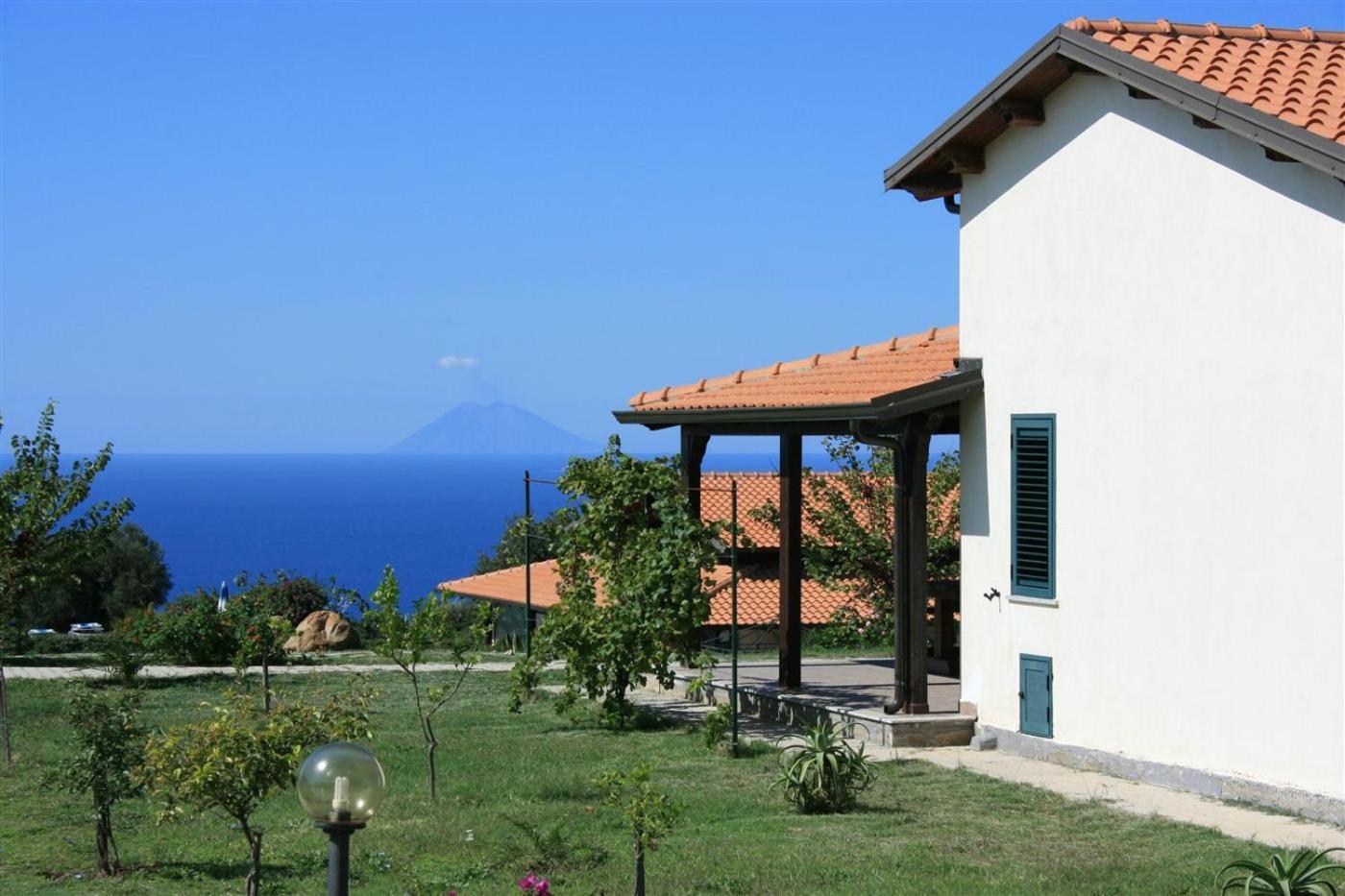 Agriturismo Ninea Ricadi Εξωτερικό φωτογραφία
