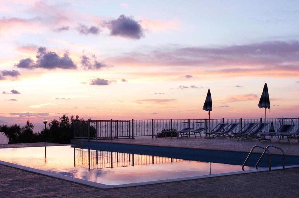 Agriturismo Ninea Ricadi Εξωτερικό φωτογραφία